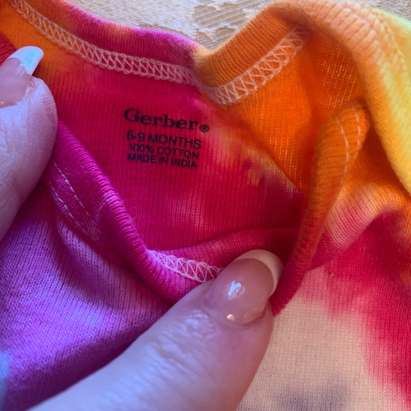 Cute lil girl 6-9months separates - Picture 3 of 3